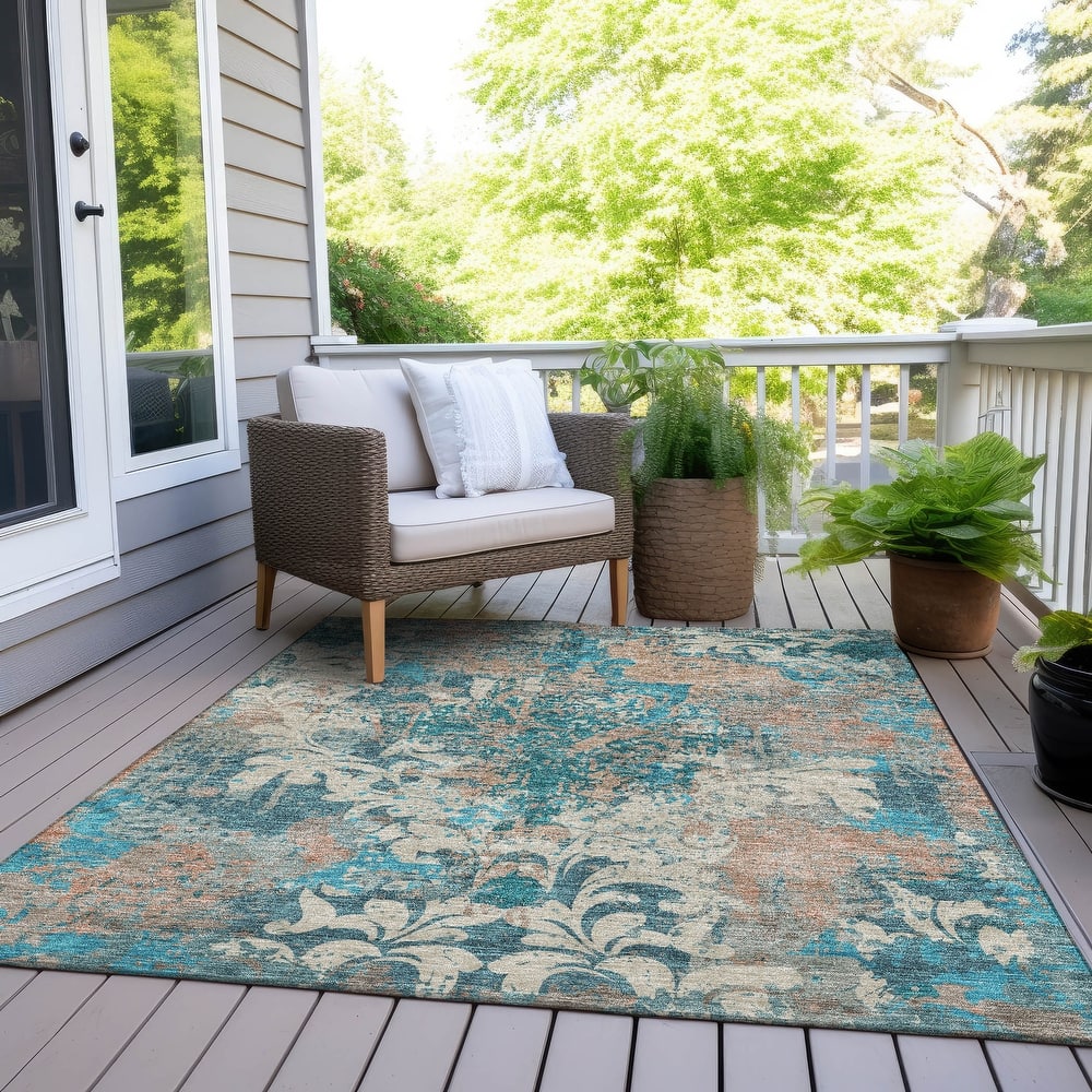 Machine Washable Indoor/ Outdoor Chantille Vintage Damask Rug