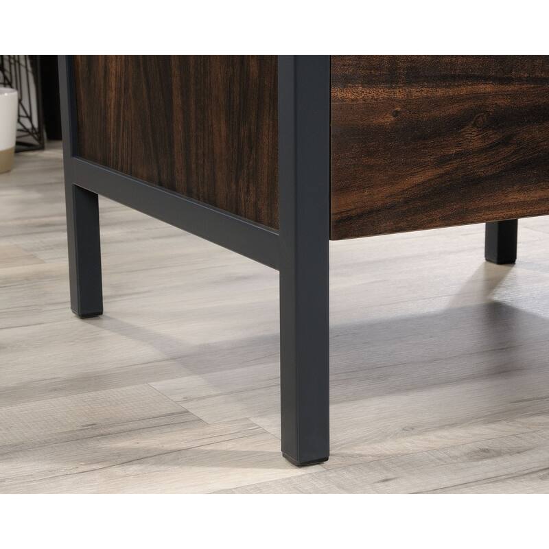 Market Commons L-Desk