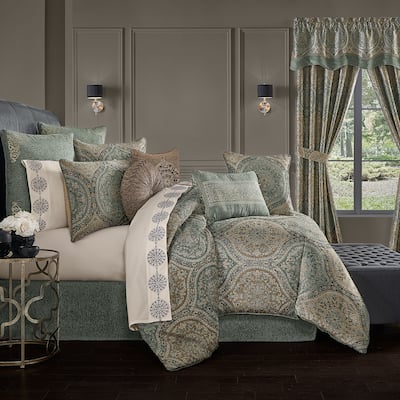 J. Queen New York Dorset California Comforter Set.