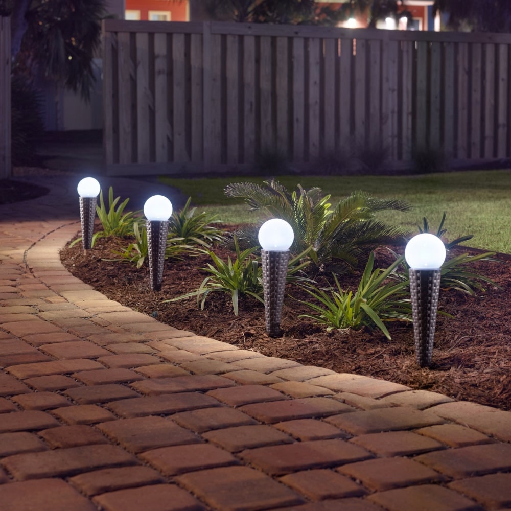 12 Pack 3W 12V LED Pathway Light Low Voltage Aluminum for Landscape Yard  Patio - On Sale - Bed Bath & Beyond - 28225304