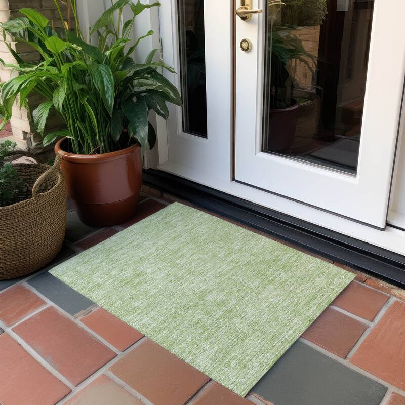 Machine Washable Indoor/ Outdoor Chantille Traditional Floral Rug