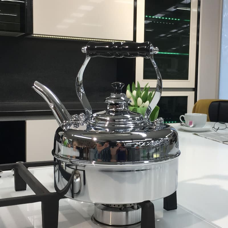 Newey Kensington 1.9 Quart Teakettle - 1.9 Quart