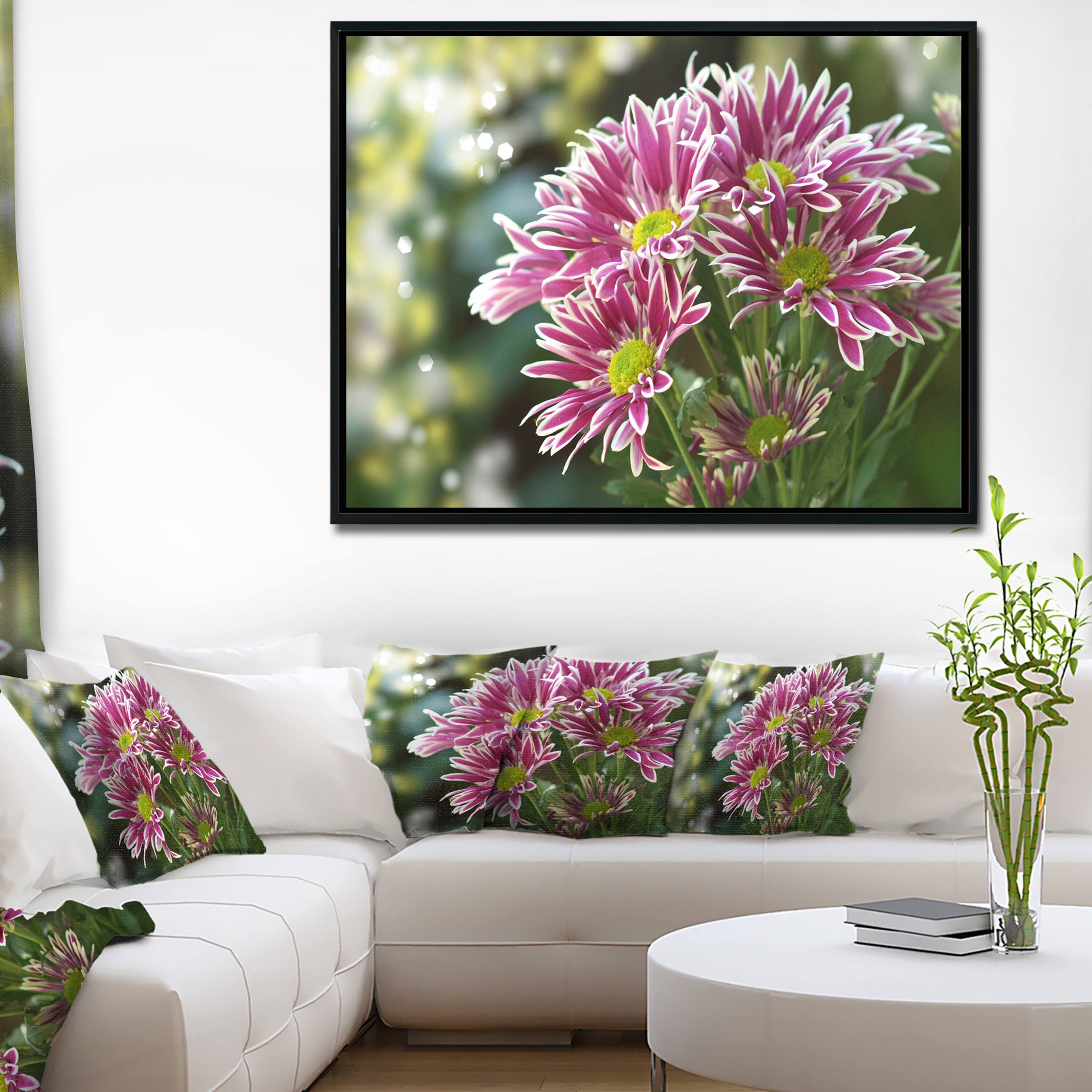 Designart "Purple Chrysanthemum Flower" Floral Framed Canvas Art Print