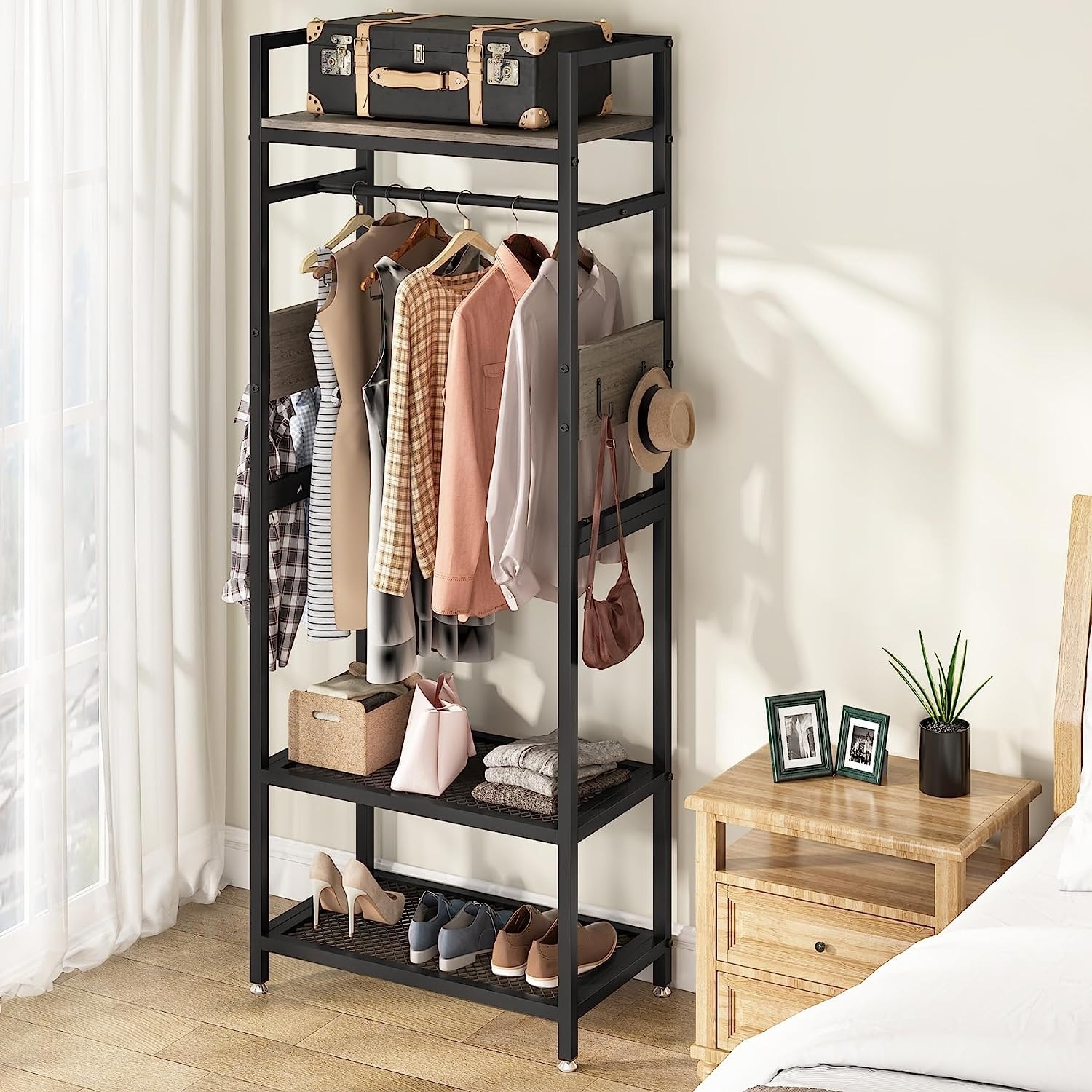 https://ak1.ostkcdn.com/images/products/is/images/direct/91898e80df616e0a3d9bbe63cf2ffe102a5e402d/Industrial-Clothing-rack-with-shelves%2C-Small-Clothes-rack-Hall-Tree%2Cfreestanding-closet-organizer.jpg
