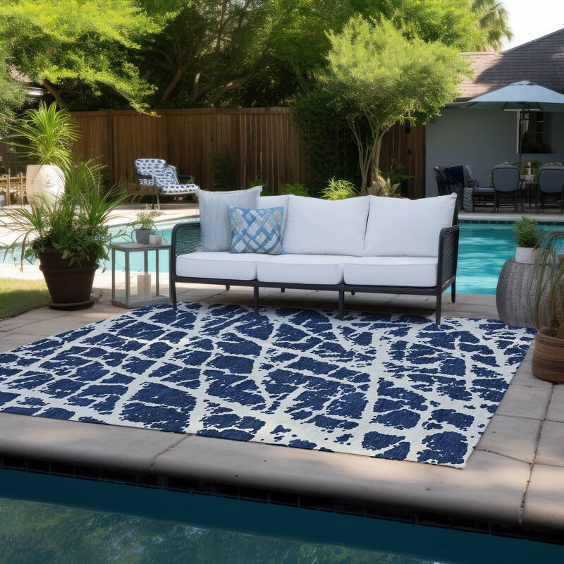 Machine Washable Indoor/ Outdoor Transitional Navy Crackle Chantille Rug - Navy - 10' x 14'