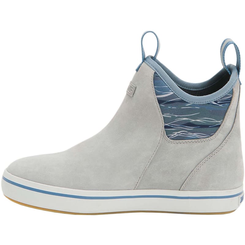 Xtratuf Women's 6 in Leather Ankle Deck Boot
