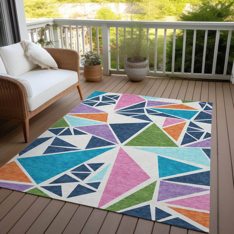 Machine Washable Indoor/ Outdoor Abstract Mosaic Chantille Rug