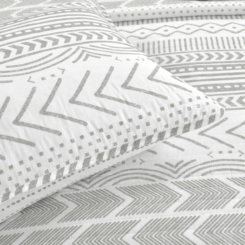 Lush Decor Hygge Geometric Pattern 3-piece Quilt Set