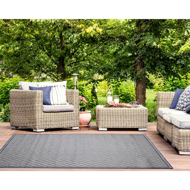 Liora Manne Carmel Diamonds Indoor/Outdoor Area Rug