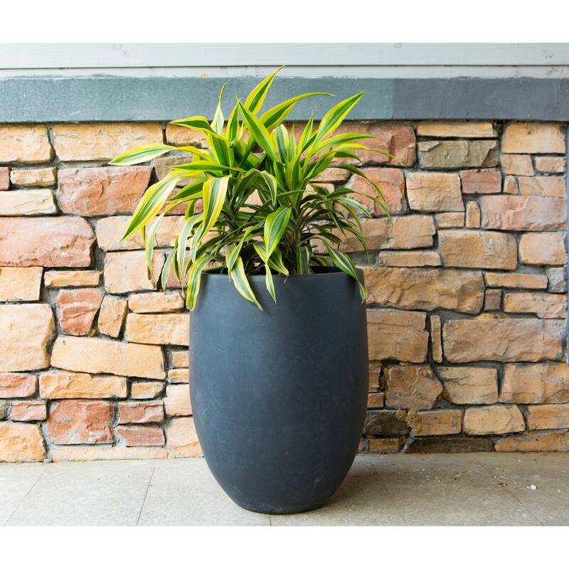 Kante Lightweight Concrete Outdoor Round Tall Planter, 21.7 Inch Tall