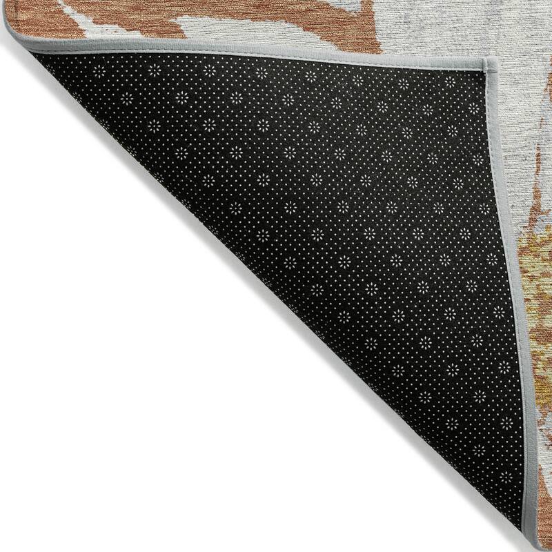 Machine Washable Indoor/ Outdoor Floral Chantille Rug