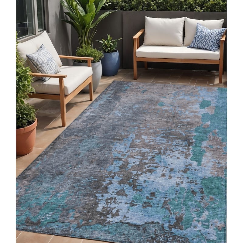 HomeRoots Abstract Transitional Rectangle Outdoor Rug - 5' X 8'