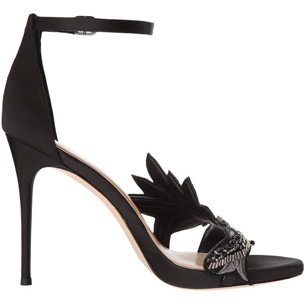 imagine vince camuto dayanara