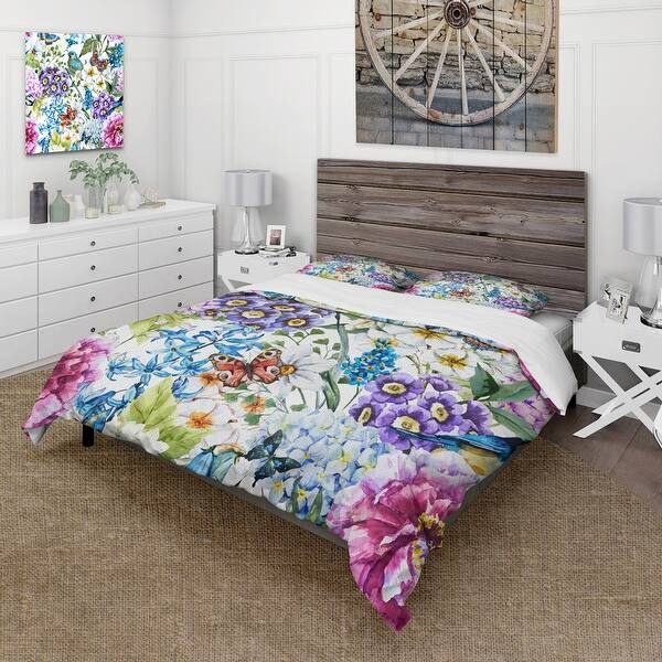 Designart 'Vibrant Wild Spring Leaves and Wildflowers XII' Modern Duvet ...