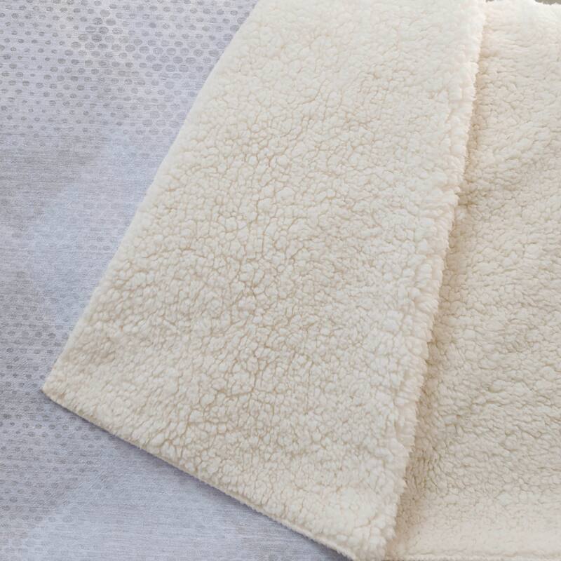 Premium Machine Washable Modern Diamonds Sherpa Throw Blanket