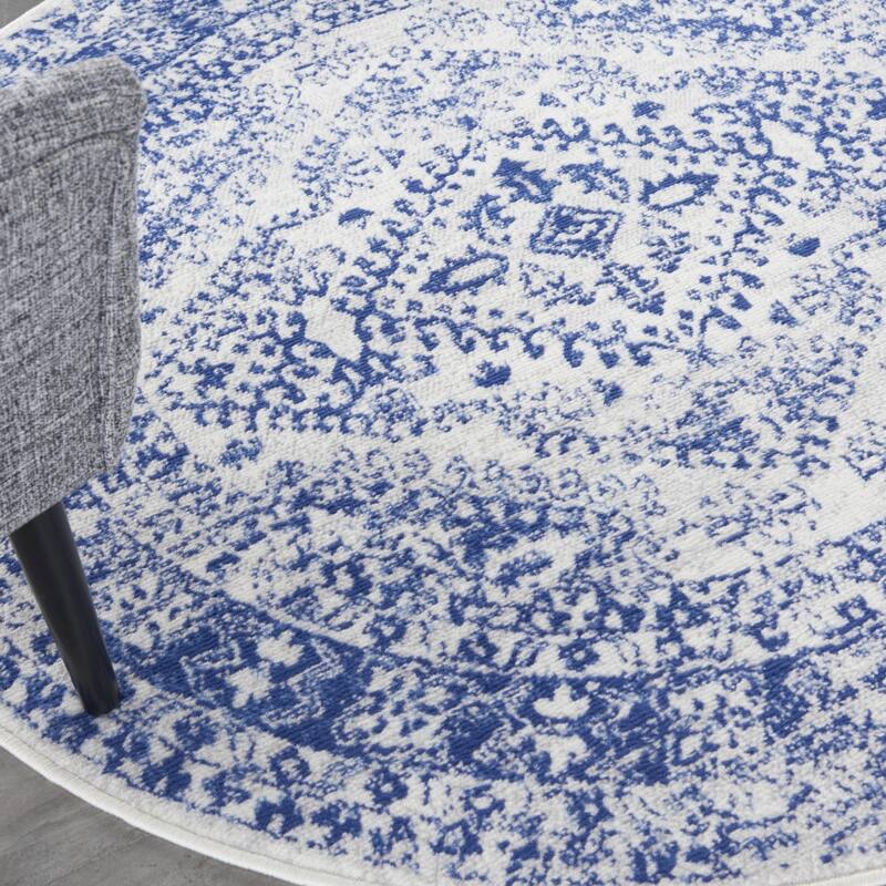 Power Loomed Distressed Geometric Modern Stain Resistant Area Rug - 60' X '60' X '0.39