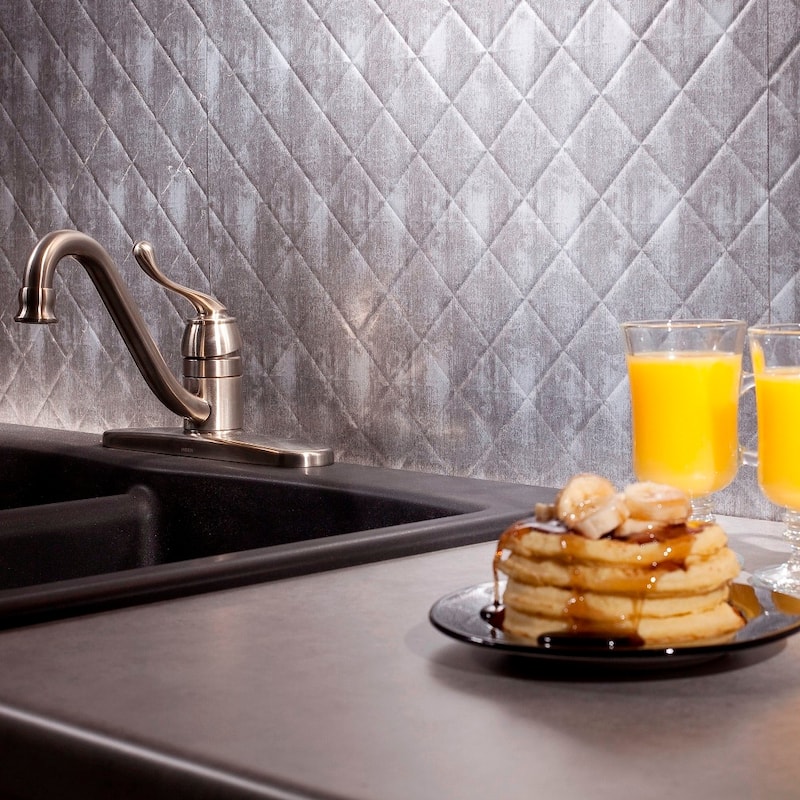 FASÄDE Quilted Decorative Vinyl Backsplash Panel