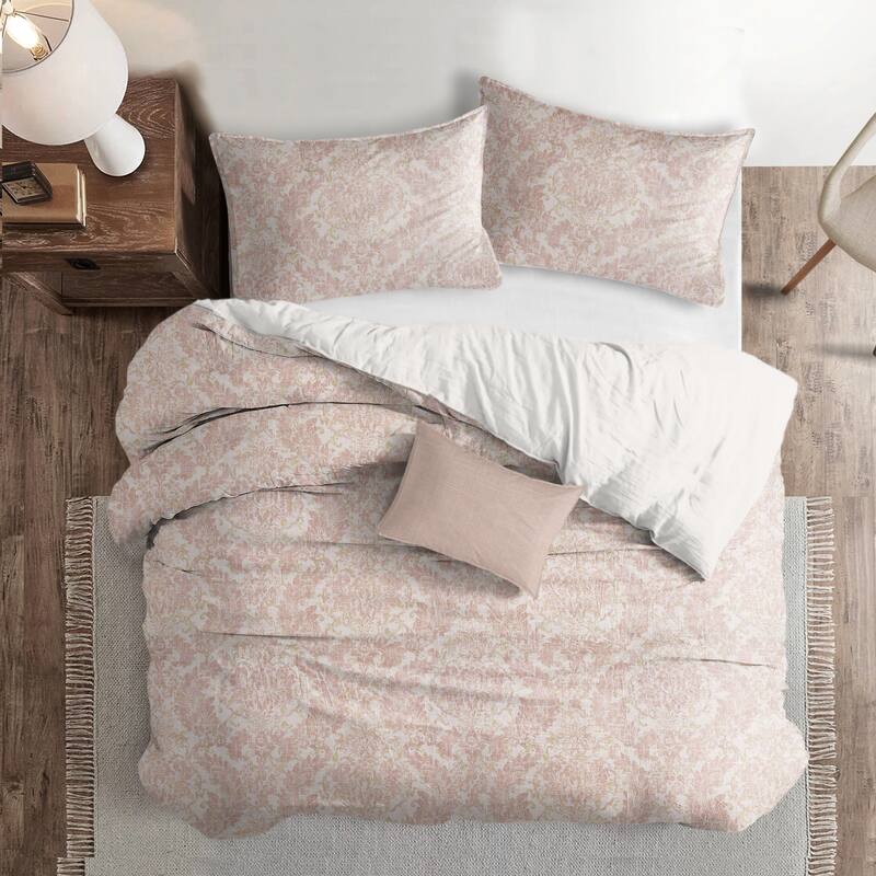 Damaskus Linen Blush Comforter & Pillow Sham Set.