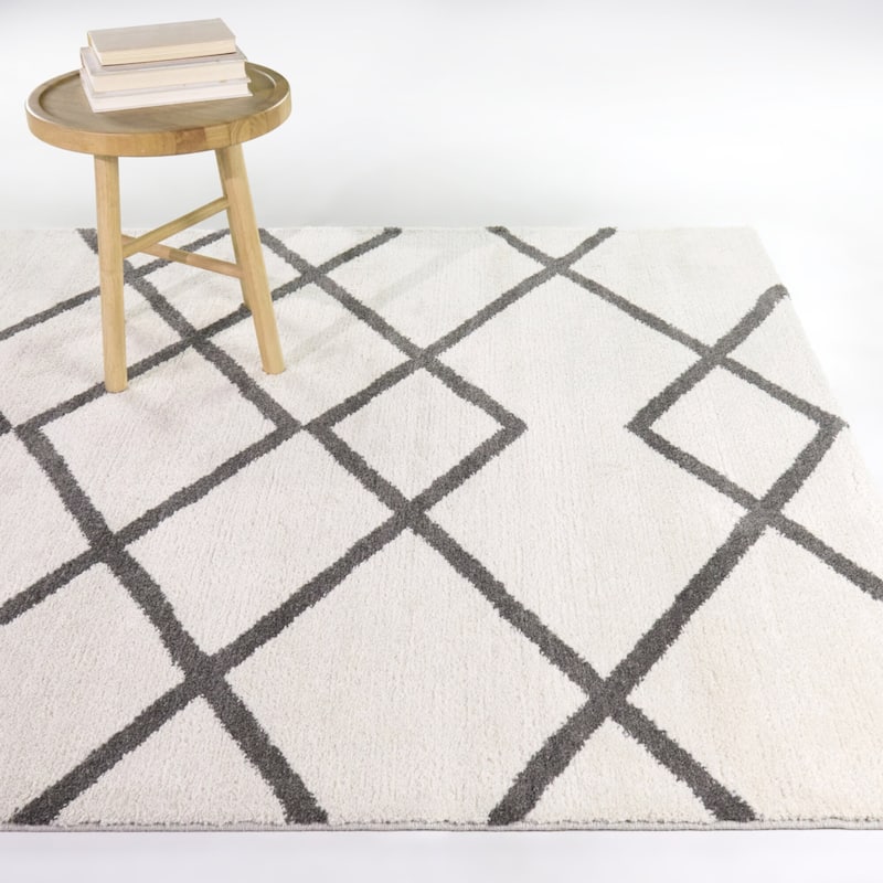 Christine Diamond Geometric Area Rug - Charcoal - 7'10" x 10'