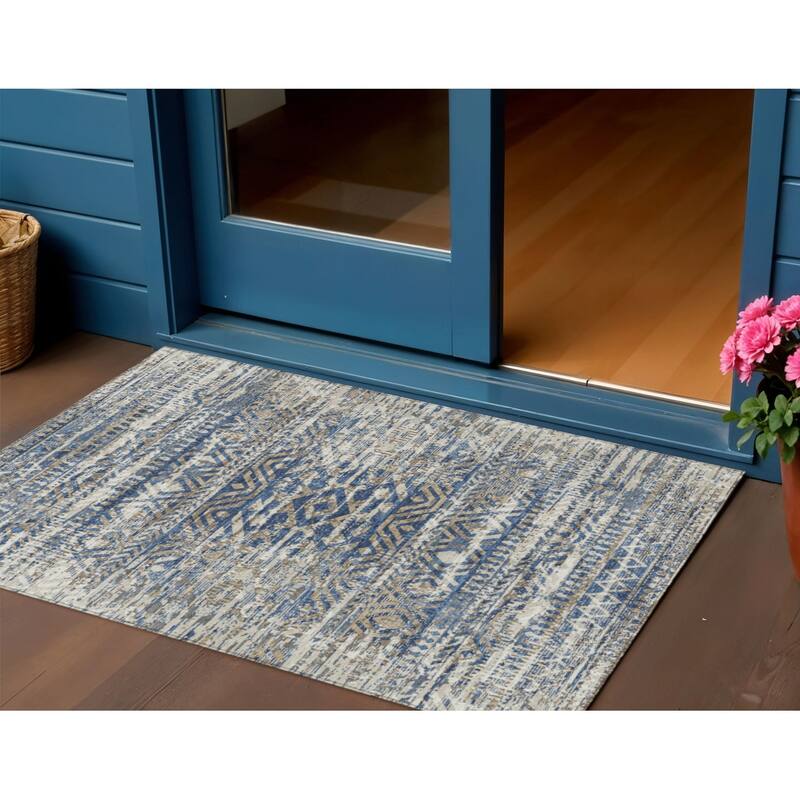 HomeRoots Moroccan Transitional Rectangle Outdoor Rug - 3' x 5'