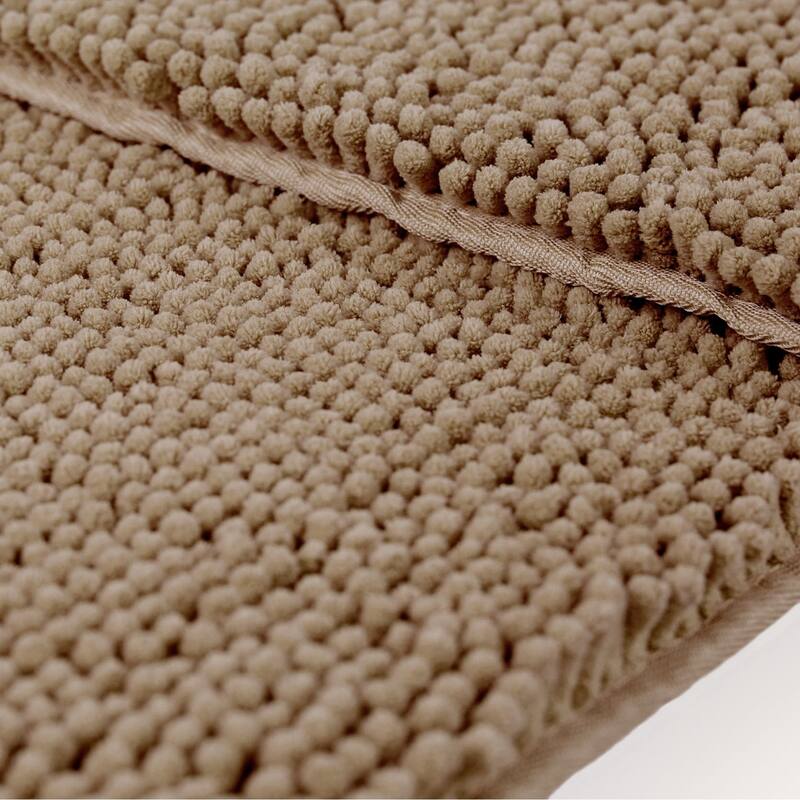 Resort Collection Plush Shag Chenille Bath Mat (21 x 34)