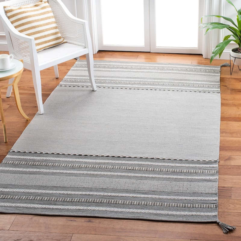 SAFAVIEH Handmade Montauk Carisbrooke Boho Stripe Cotton Flatweave Rug