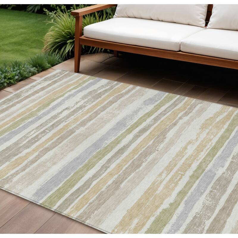HomeRoots Striped Transitional Rectangle Outdoor Rug - 8' X 10'