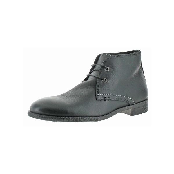 robert wayne chukka boots