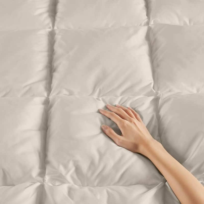 Madison Park Stay Puffed Overfilled Down Alternative Comforter