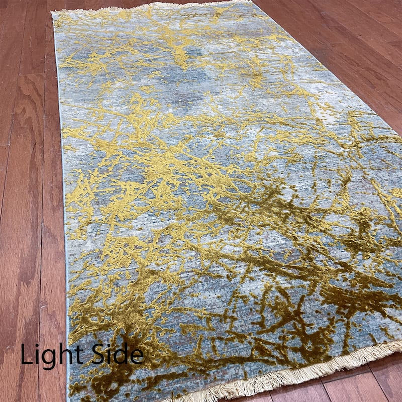HERAT ORIENTAL Turkish Modern Erased Design Wool & Silk Rug - 2'7" x 4'11"