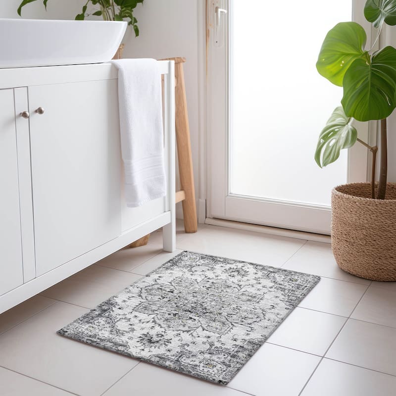 Premium Washable Super Soft Traditional Heriz Mayfield Rug - Fog - 1' 8" x 2' 6" - Rectangle