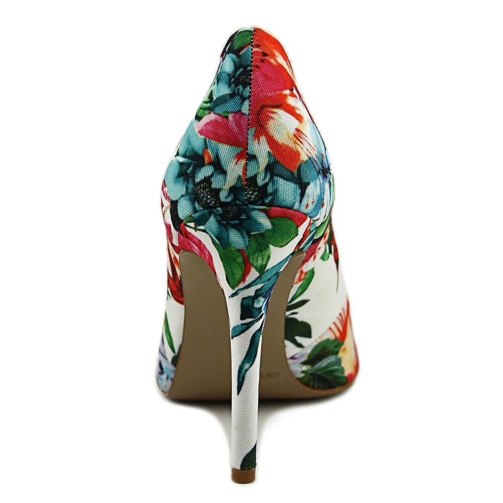 jessica simpson purla pump