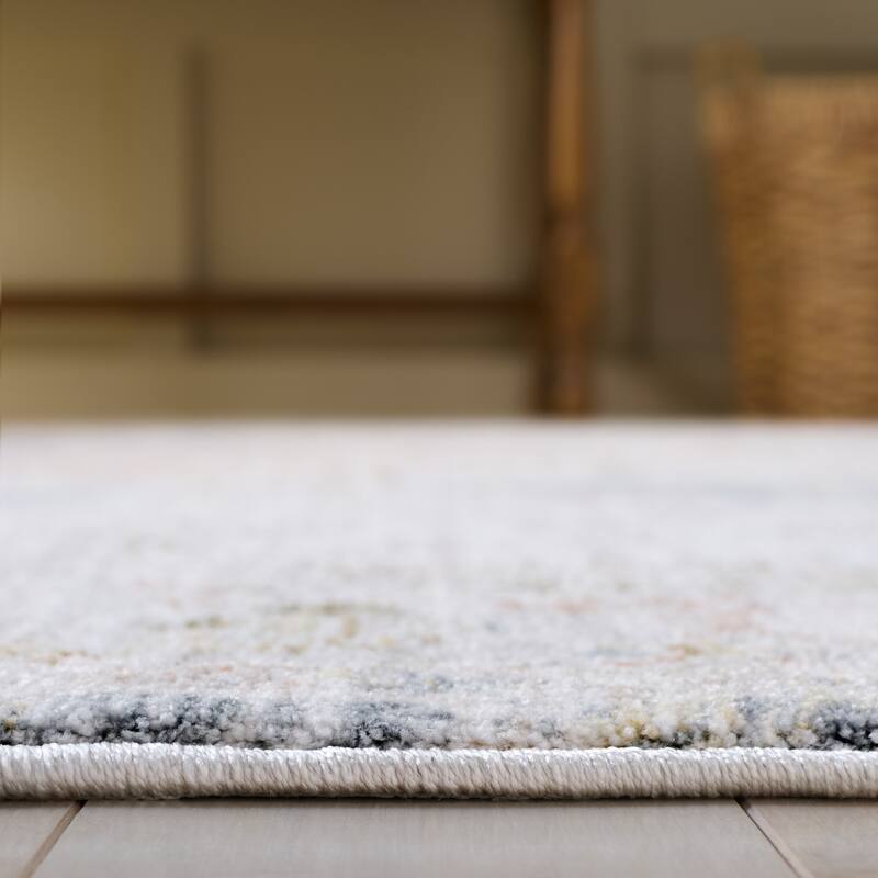 Martha Stewart Rabija Traditional Rug