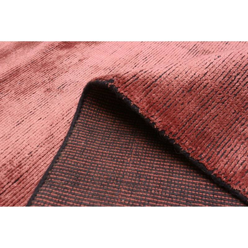 ECARPETGALLERY Hand Loomed Shimmer Dark Coral Viscose Rug - 5'3 x 7'4