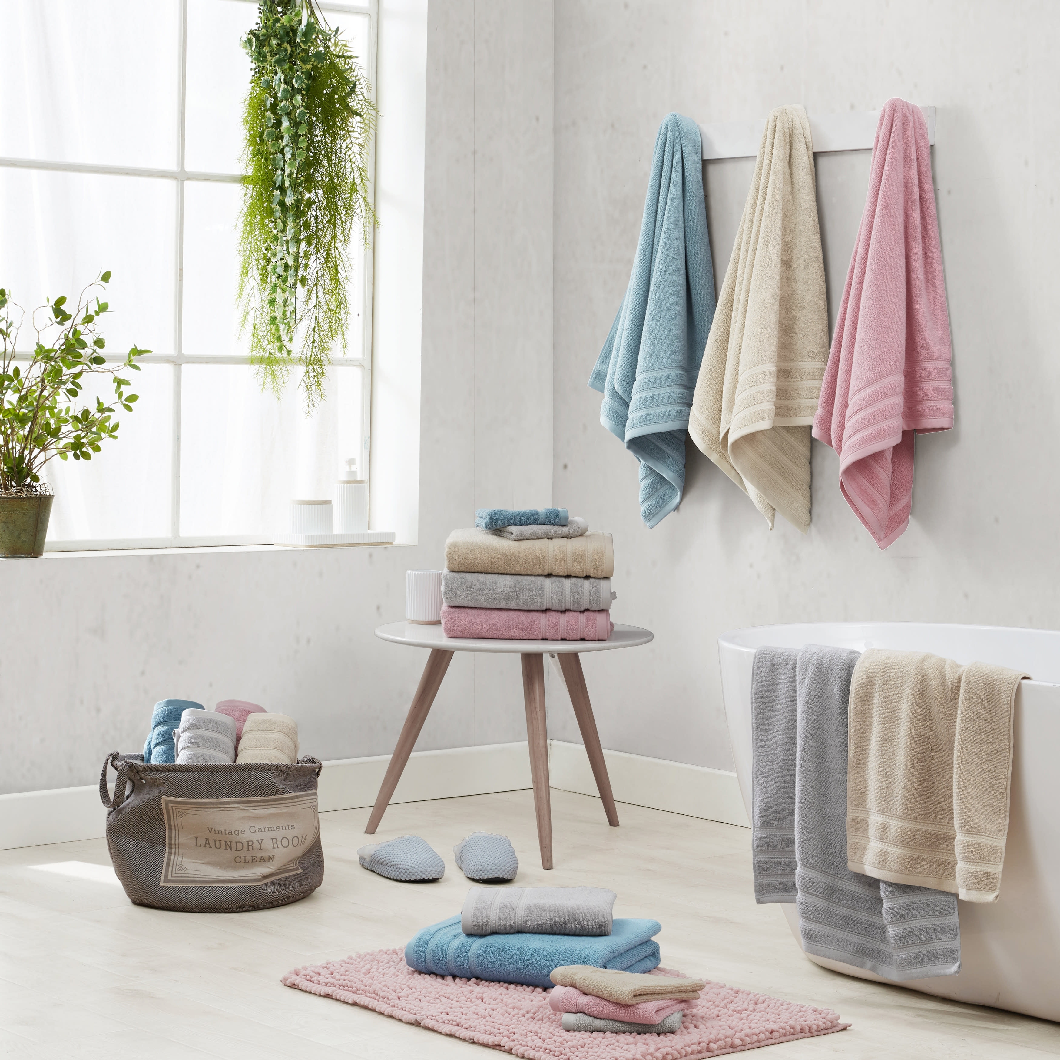 Laura Ashley Wakefield Solid Cotton 6 Piece Towel Set - 6 Piece