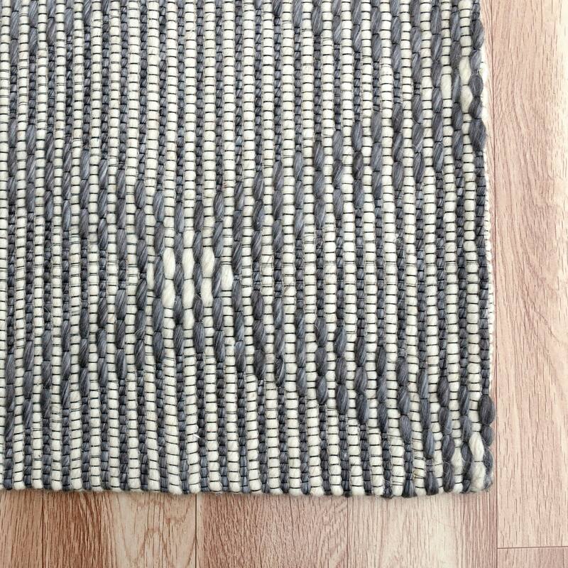 Arstad Transitional Hand-Woven Diamond Wool Indoor Area Rug by Sevita
