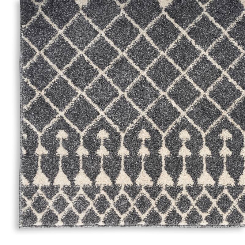 Carson Carrington Drafsen Boho Moroccan Area Rug