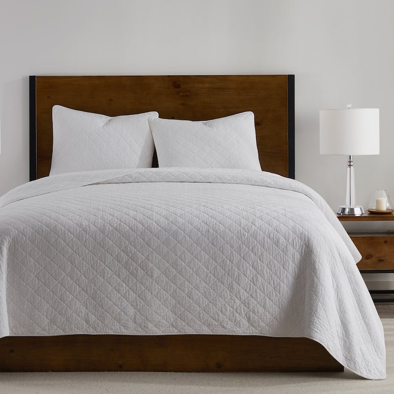 HiEnd Accents Stonewashed Cotton Gauze Traditional Style Solid Color Diamond Stitch 3 Piece Quilt Set