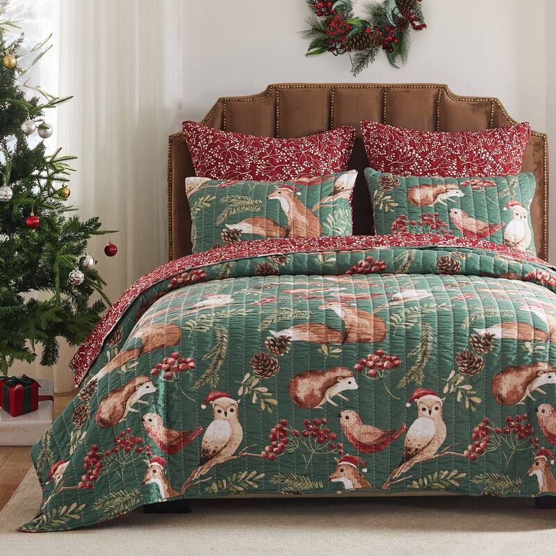 Porch & Den Morilon Forest Wildlife Cotton-Rich Reversible Quilt Set - Holiday - Twin XL