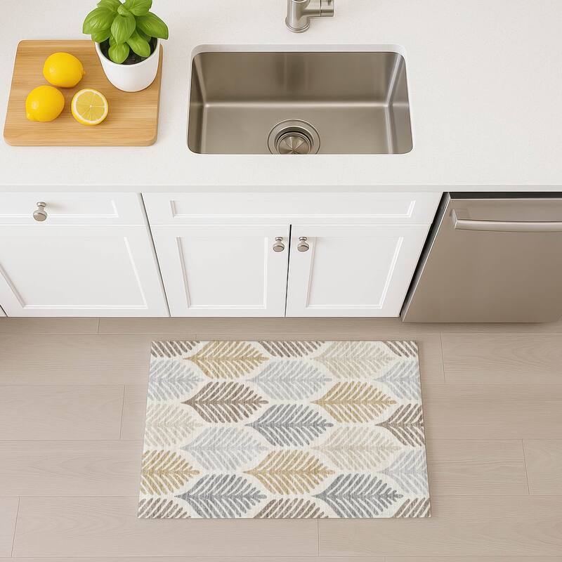 Machine Washable Indoor/ Outdoor Modern Fern Chantille Rug