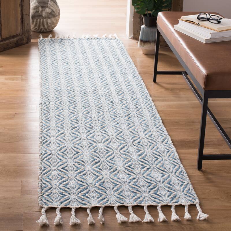 SAFAVIEH Handmade Natura Sejla Transitional Geometric Beige Wool Rug - 2'3" x 8' Runner - Blue