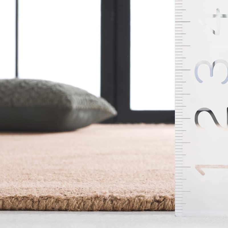 SAFAVIEH Handmade Natural Fiber Adalgisa Casual Jute Rug