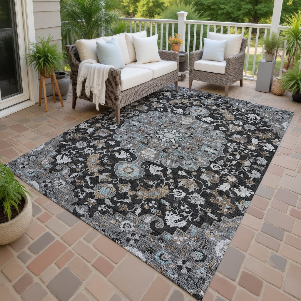 Machine Washable Indoor/ Outdoor Traditional Indore Chantille Rug