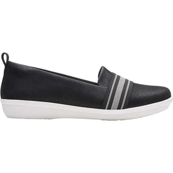 clarks ayla loafer