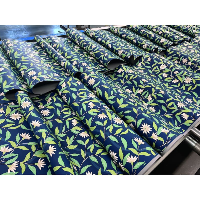 Norwalk Jasmine 27 in. x 27 ft. = 60.75 sq. ft Wallpaper Roll