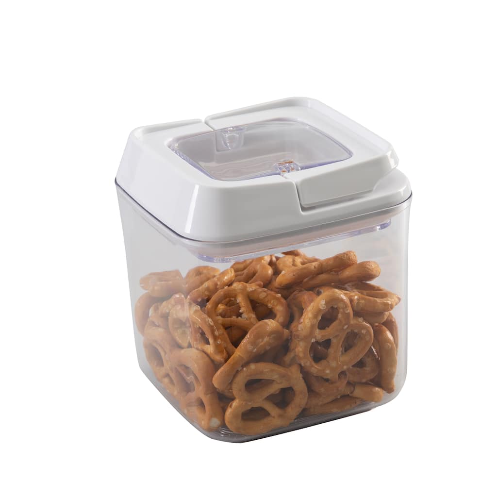 Kitchen Details .7L Airtight Stackable Container - 4.1"x 4.1"x 4.5"