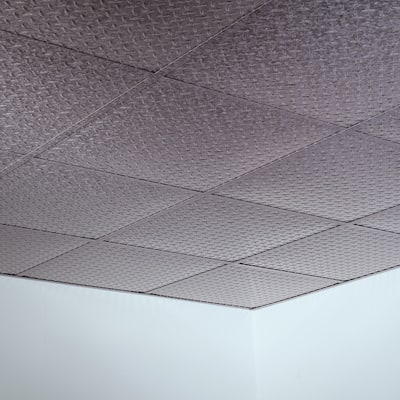FASÄDE Diamond Plate Revealed Edge Decorative Vinyl 2ft x 2ft Lay in Ceiling Panel in Galvanized Steel (5 Pack)