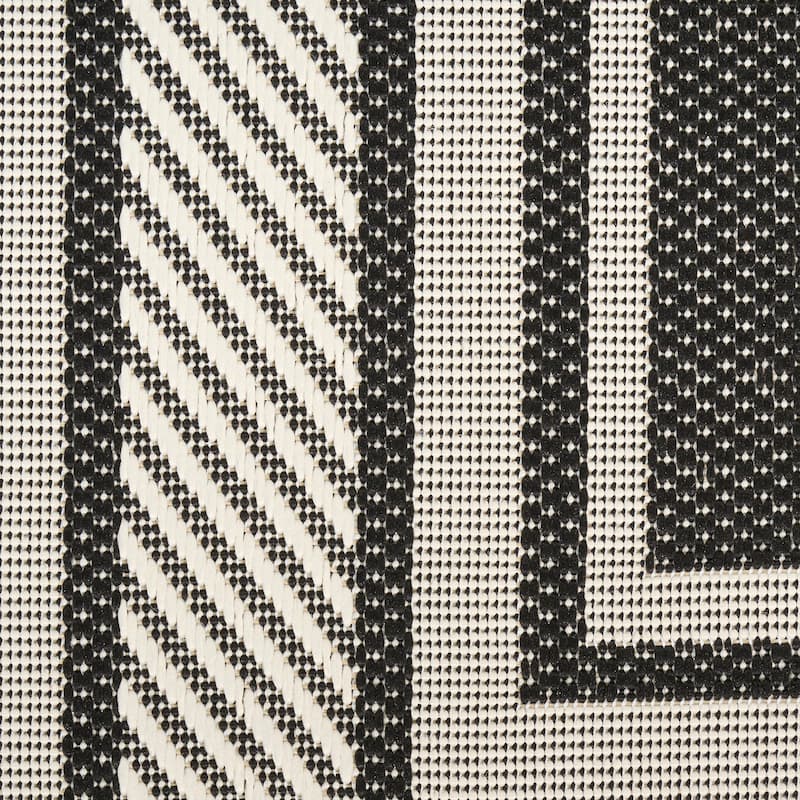 Nourison Horizon Indoor/Outdoor Geometric Area Rug