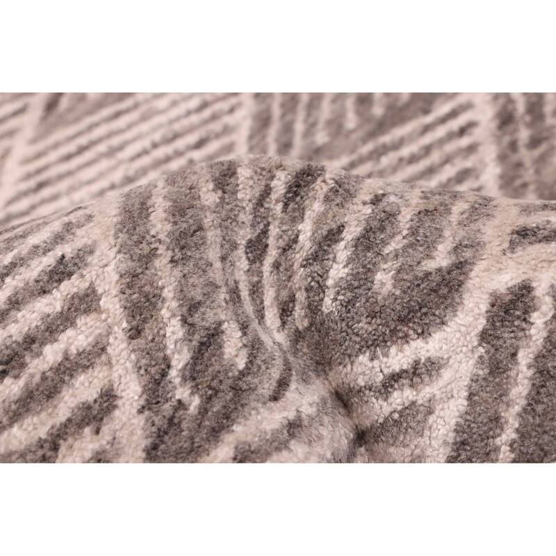 ECARPETGALLERY Hand Loomed Elysian Dark Grey Silk, Wool Rug - 6'0 x 8'11