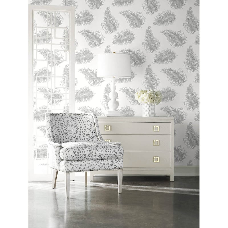 Luxe Haven Tossed Palm Peel and Stick Wallpaper
